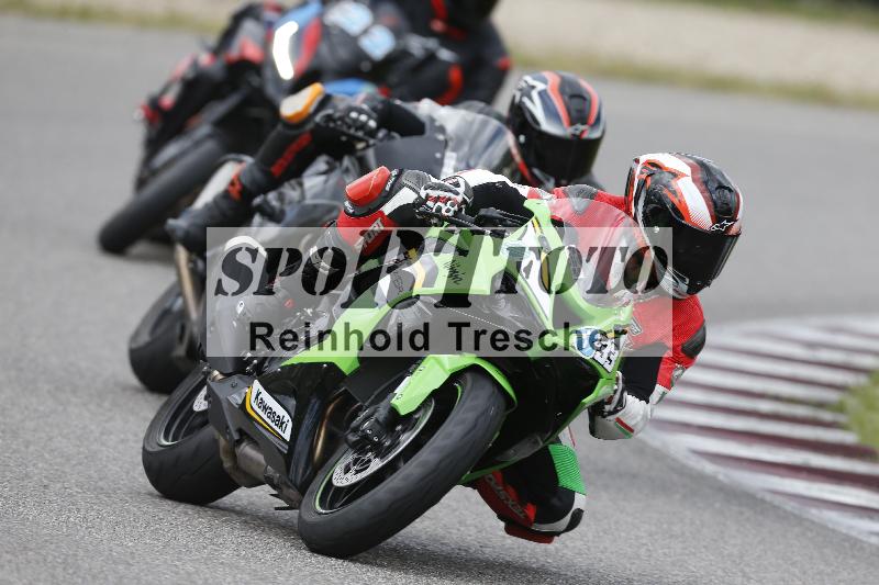 /09 19.04.2026  Caremotion get faster ADR/Gruppe gruen/333